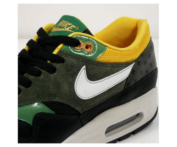 Nike Air Max 1 "Friendly Football" Pack