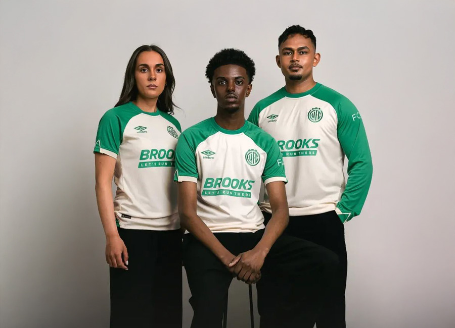 Cambridge United 25/26 Umbro Away Kit