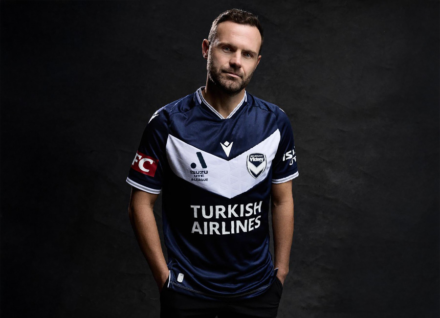 Melbourne Victory 25/26 Macron Home Kit
