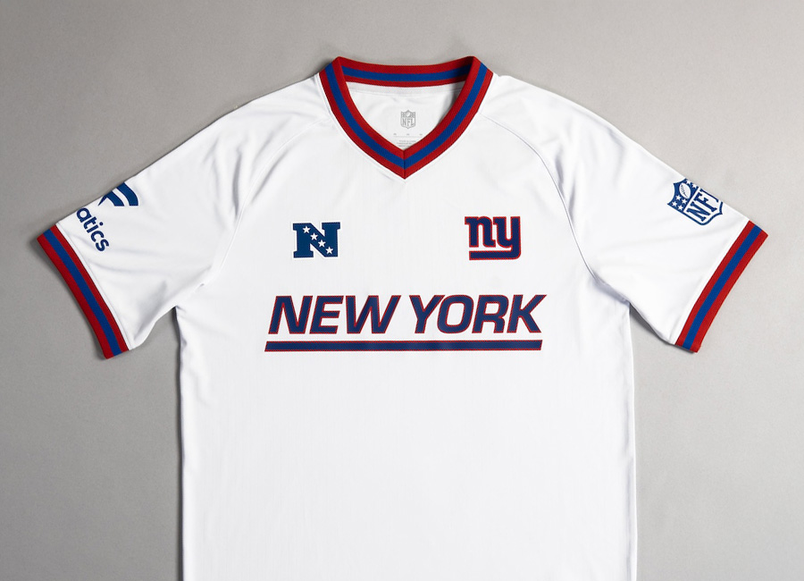 New York Giants 2025 Fanatics NFL Football x Football Fan Top