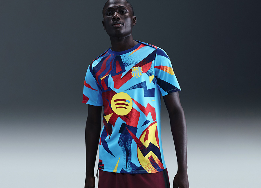 Barcelona 25/26 Nike Fourth Pre-Match Top
