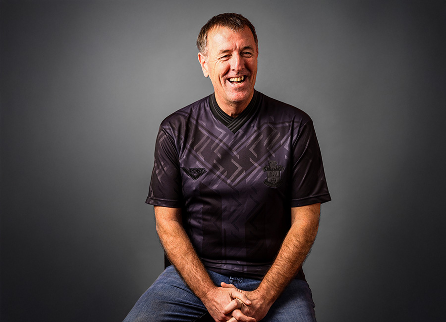 Southampton 93/95 Pony Blackout Retro Shirt