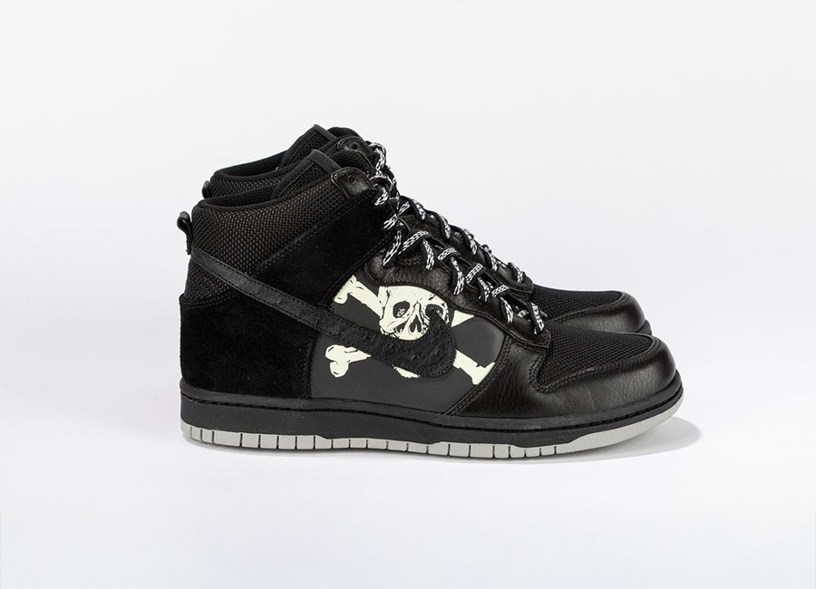 St. Pauli x Nike Dunk Pack