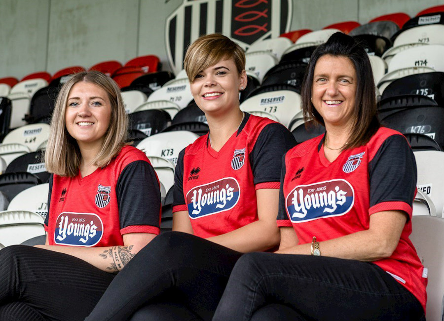 Grimsby Town 2018-19 Errea Away Kit