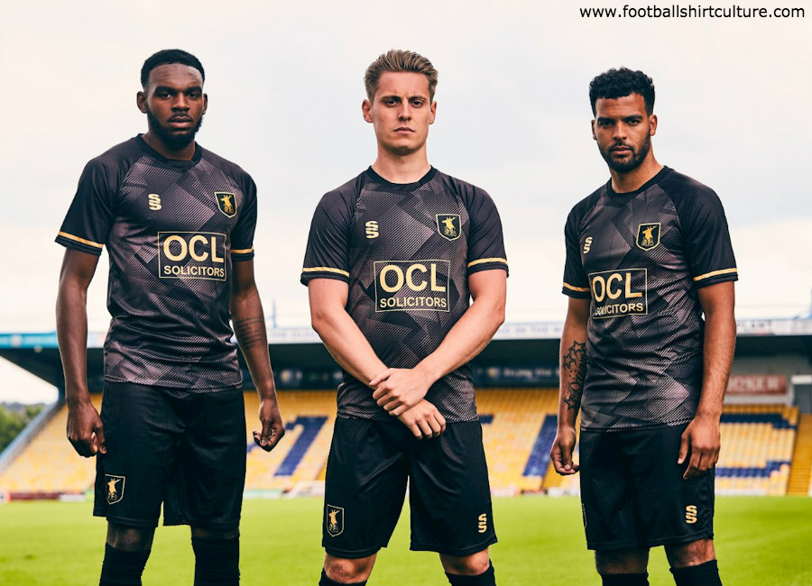 Mansfield Town 2018-19 Surridge Away Kit