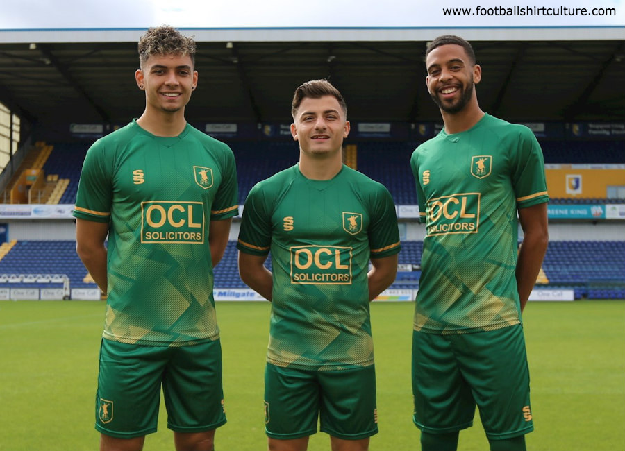 Mansfield Town 2018-19 Surridge Third Kit