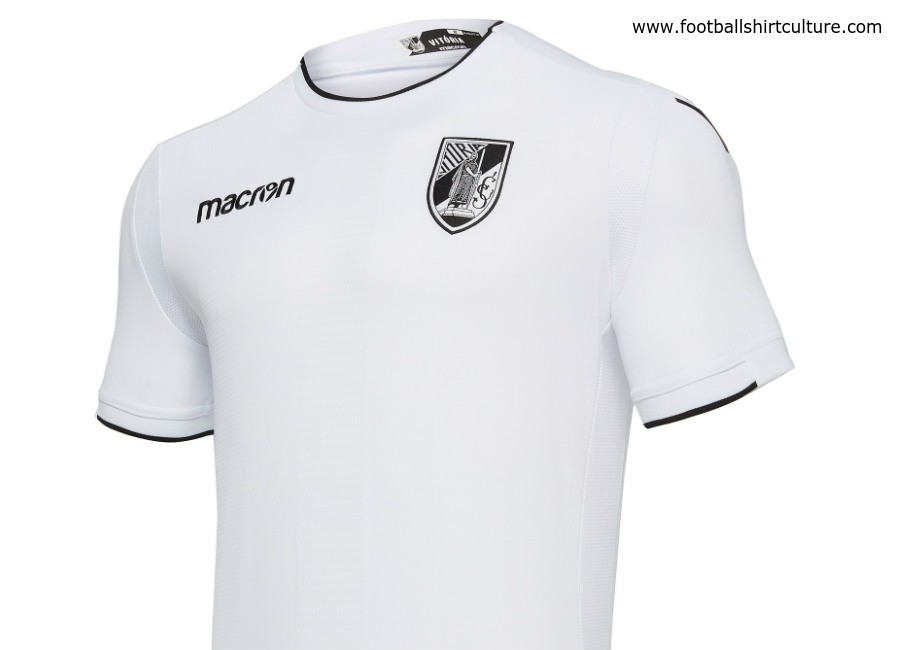 Vitória Sport Clube 2018-19 Macron Home kit