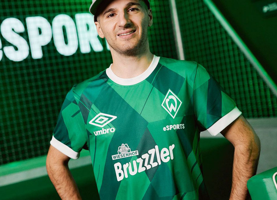 Werder Bremen 2020-21 Umbro eSPORTS Jersey #WerderBremen #Werder #werderesports #umbro