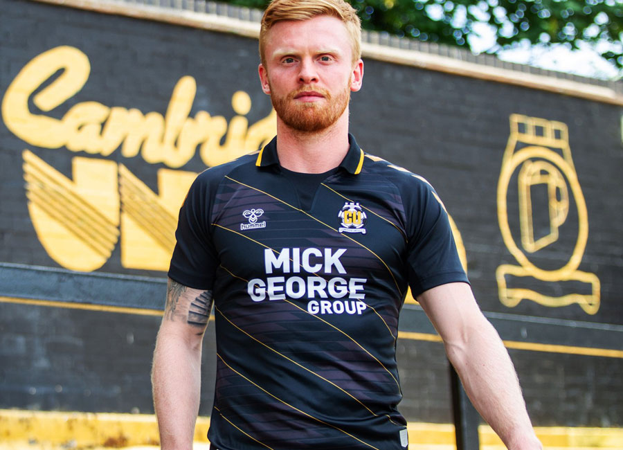 Cambridge United 2021-22 Hummel Away Kit #CamUTD #CambridgeUnited #CambridgeUnitedfc #sharethegame