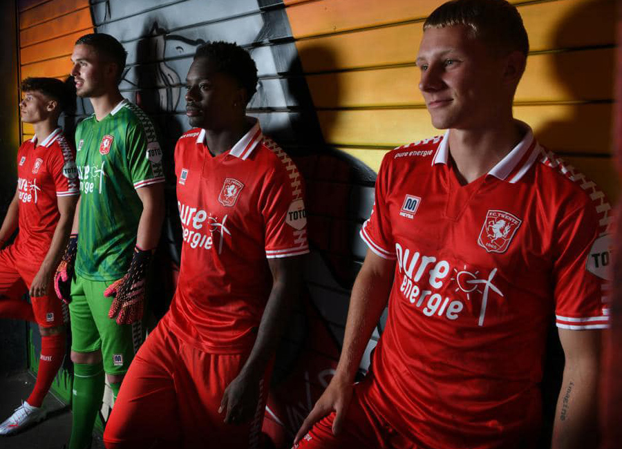 FC Twente 2021-22 Meyba Home Kit #FCTwente #Twente #Meyba