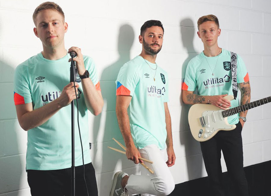 Huddersfield Town 2021-22 Umbro Third Kit #htafc #HuddersfieldTown #umbro