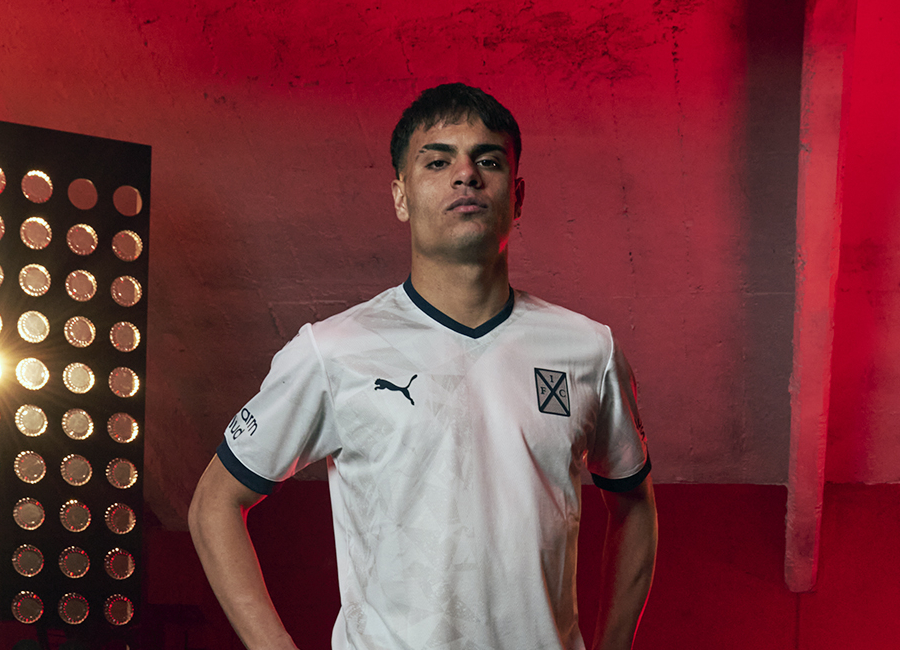 Club Atlético Independiente 2021/22 PUMA Away Kit - FOOTBALL FASHION