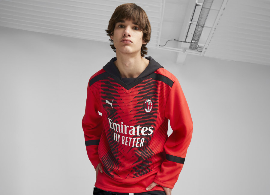 AC Milan 23/24 Puma Oversize Winter Football Jersey