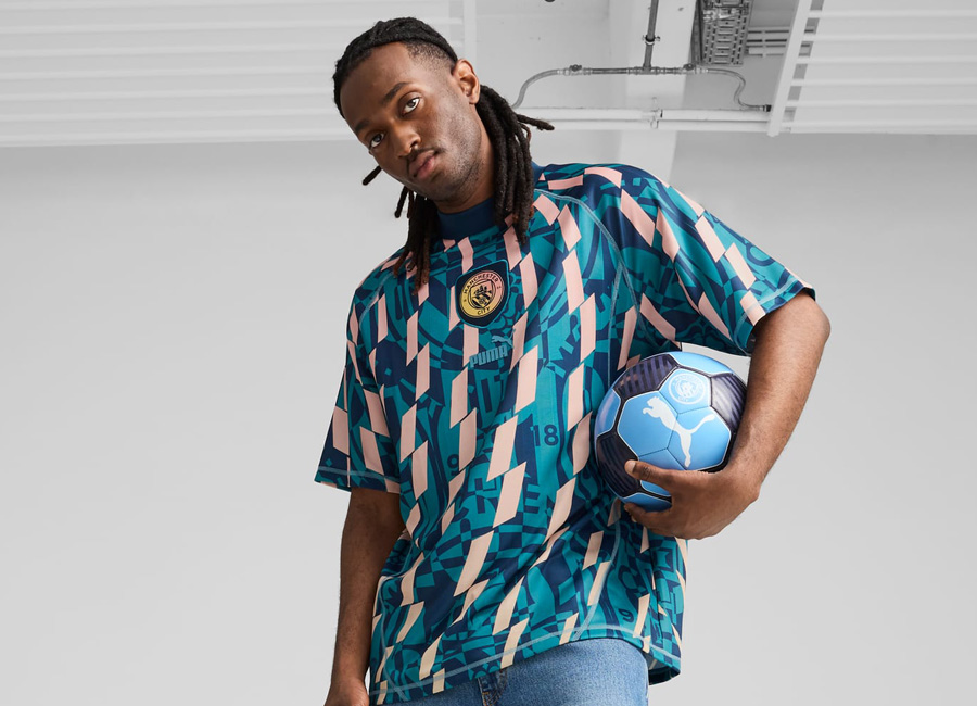 Manchester City 2024 Puma ftblSTATEMENT Retro Jersey