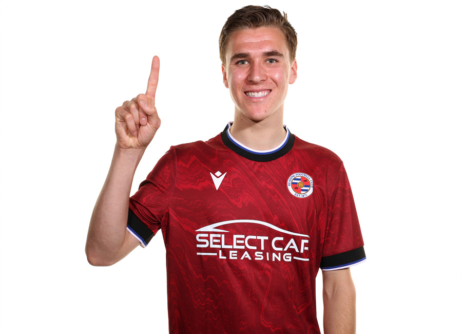 Reading 24/25 Macron Away Kit