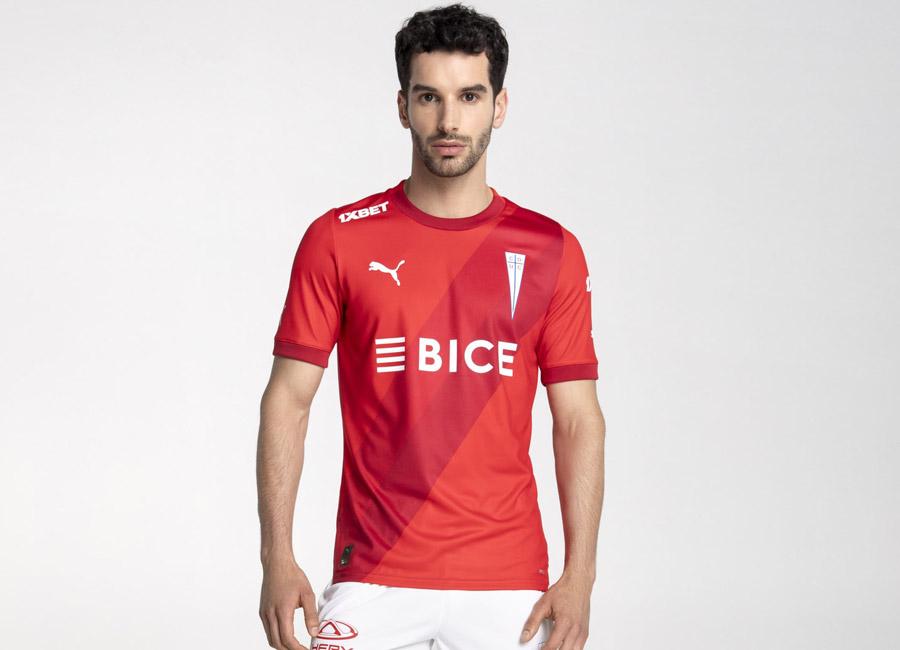 Universidad Católica 2024 Puma Away Kit