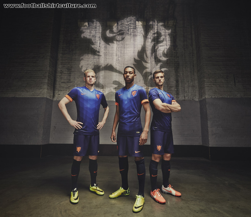 Holland2014AwayReal3