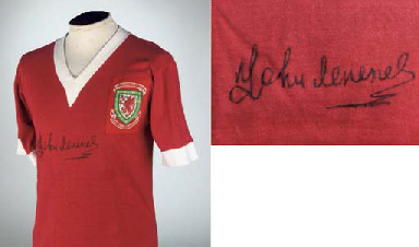 A RED WALES INTERNATIONAL SHORT-SLEEVED SHIRT 