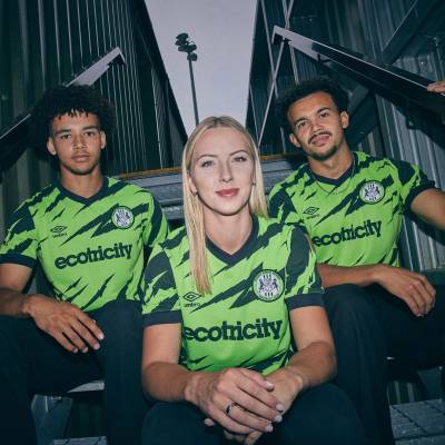 forest_green_rovers_2023_24_umbro_home_kit_b.jpeg