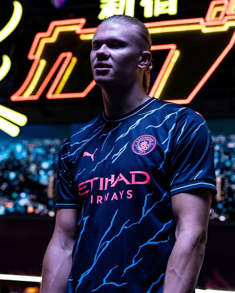 Manchester City 2023-24 Puma Third Kit - Football Shirt Culture - Latest  Football Kit News and More