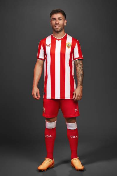 ud_almeria_2023_24_castore_home_kit_b.jpeg