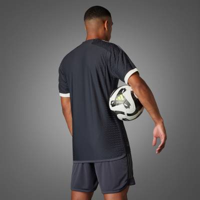 juventus_2023_24_adidas_third_kit_d1.jpg