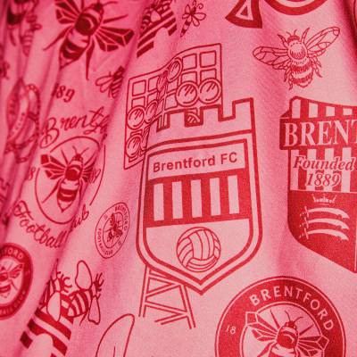 umbro_brentford_fc_how_deep_is_your_love_shirt_pink_5.jpg