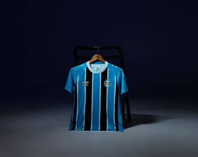 gremio_2025_umbro_home_kit_6.jpg