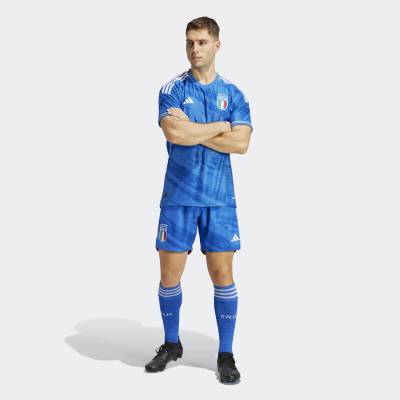italy_2023_home_kit_f.jpg