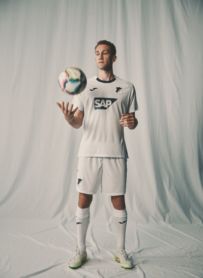 hoffenheim_25_26_joma_away_kit_b.png