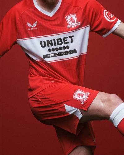 middlesbrough_25_26_castore_home_kit_c.jpg