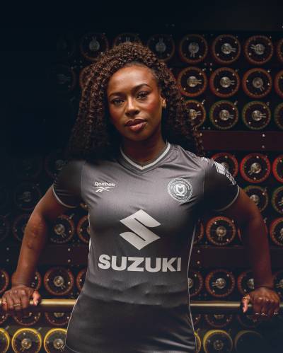 milton_keynes_dons_25_26_reebok_away_kit_b.jpg