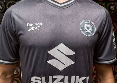 milton_keynes_dons_25_26_reebok_away_kit_e1.jpg