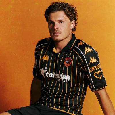 hull_city_25_26_kappa_away_kit_c2.jpg