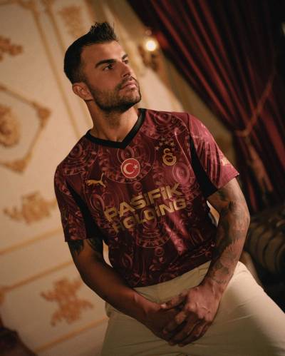galatasaray_25_26_puma_third_kit_a.jpg