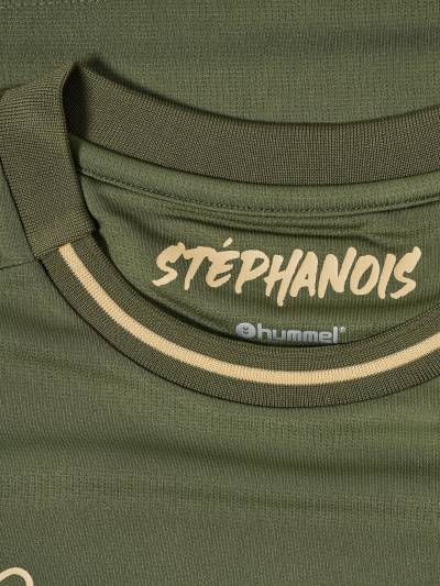 saint_etienne_25_26_hummel_third_kit_05.jpg