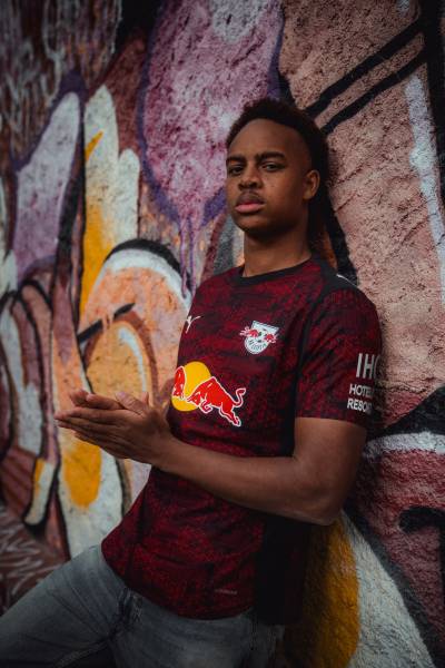 rb_leipzig_25_26_puma_third_kit_b.jpg