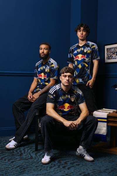 leeds_united_25_26_adidas_third_kit_a.jpg