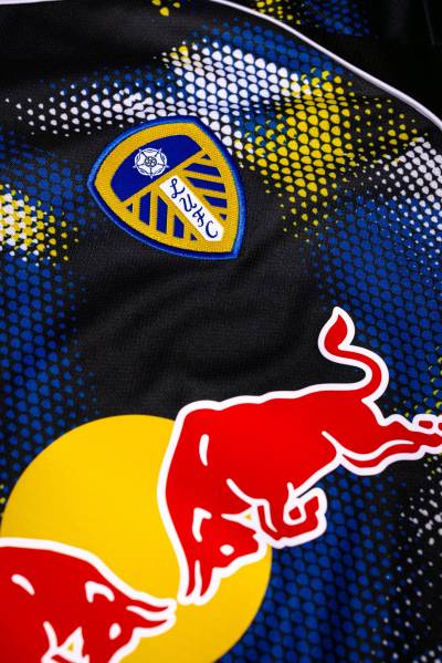 leeds_united_25_26_adidas_third_kit_c.jpg