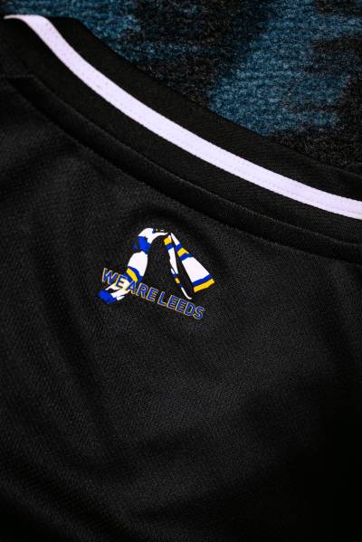 leeds_united_25_26_adidas_third_kit_e.jpg