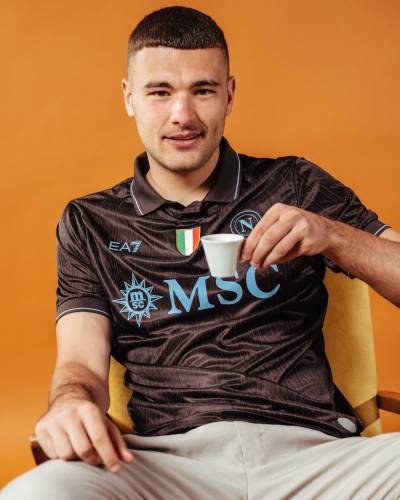 napoli_25_26_ea7_third_kit_b.jpg