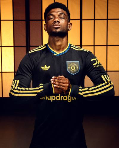 manchester_united_25_26_adidas_third_kit_a.jpg