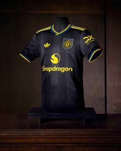manchester_united_25_26_adidas_third_kit_d.jpg