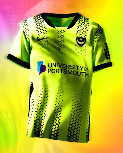 portsmouth_25_26_nike_third_kit_c.jpg