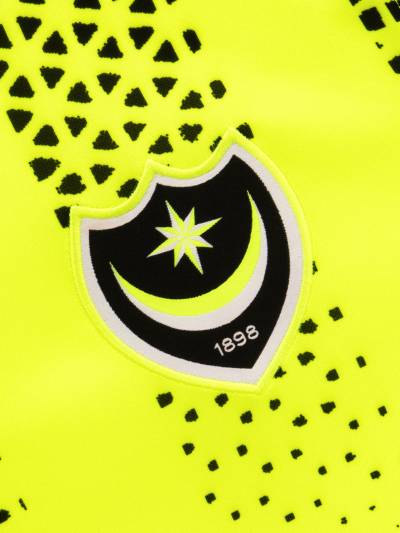 portsmouth_25_26_nike_third_kit_d1.jpeg