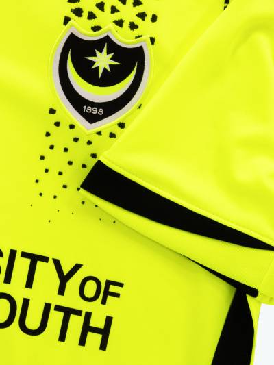 portsmouth_25_26_nike_third_kit_d2.jpeg