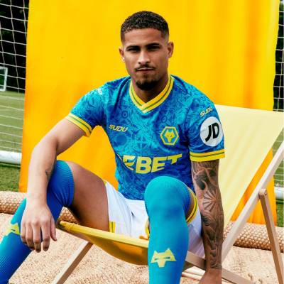wolverhampton_wanderers_25_26_sudu_third_kit_b.jpg