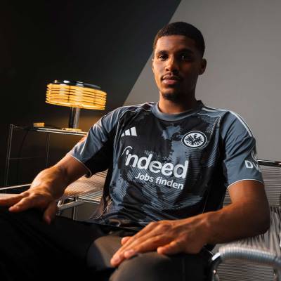 eintracht_frankfurt_25_26_adidas_third_kit_e.jpg