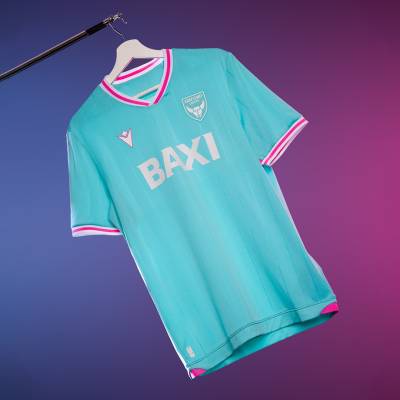oxford_united_25_26_macron_third_kit_a.jpg