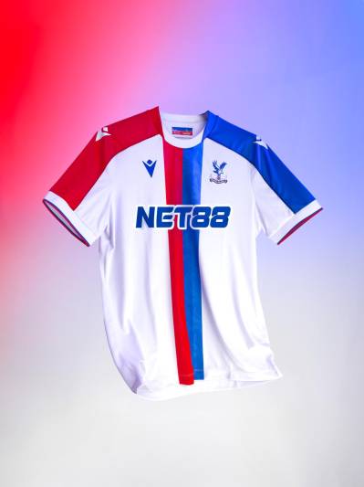 crystal_palace_25_26_macron_third_kit_f.jpg